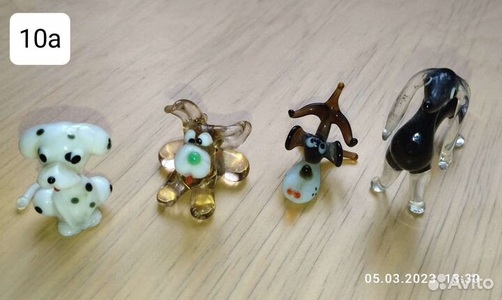 Статуэтки собак из фарфора, стекла и керамики