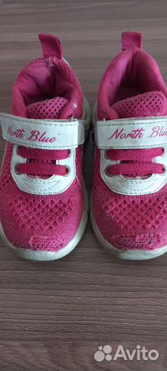 Кроссовки для девочки