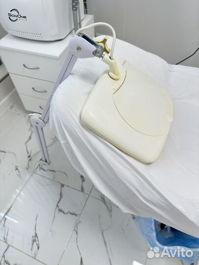 Лампа-лупа косметологическая