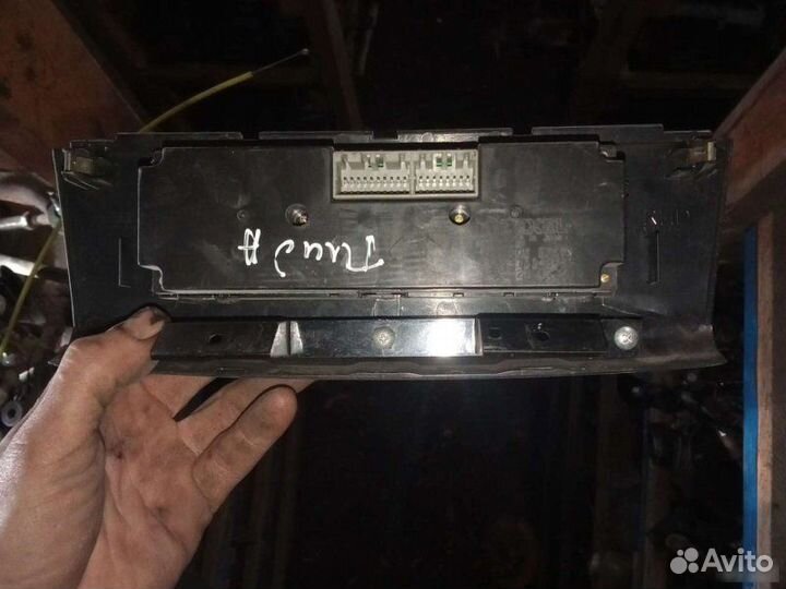 Блок управления отопителем Nissan Tiida C11