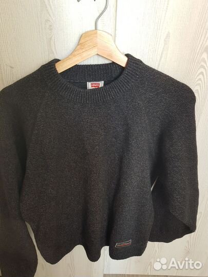 Свитер Levis