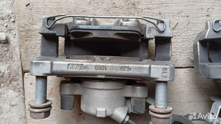 Комплект супортов для audi a4 b9