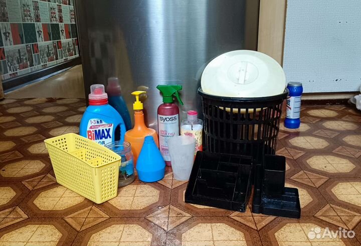 Бутылки банки вëдра органайзеры крышки опрыскивате