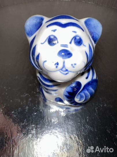 Фарфоровые статуэтки гжель символы года