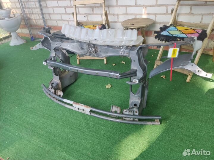 Панель передняя Suzuki grand Vitara телевизор