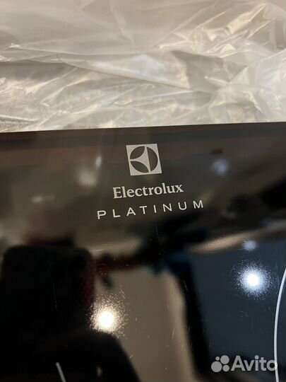 Варочная электрическая панель Electrolux platinum