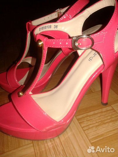 Босоножки 36 размер