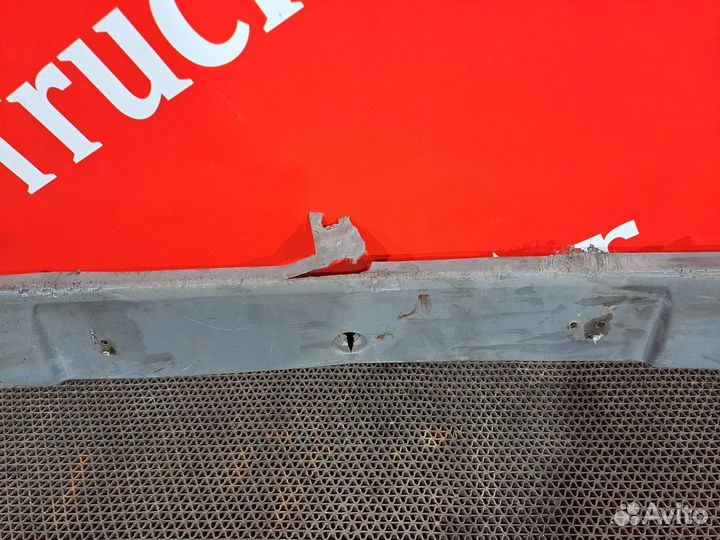 Накладка бампера центральная часть