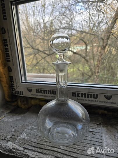 Конфетница, сухарница, графин, подсвечник