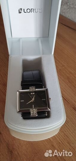 Часы lorus