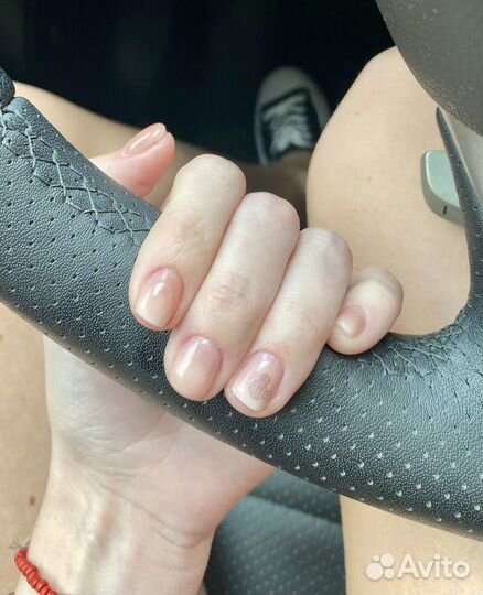 Маникюр, педикюр, оформление бровей, депиляция