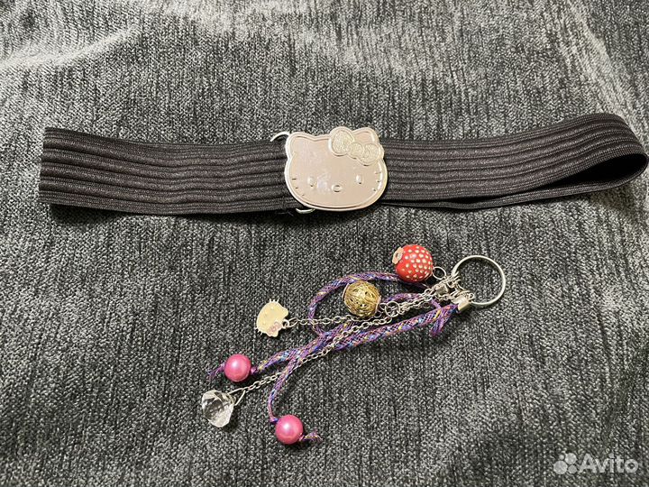 Hello Kitty мерч, журналы, альбом для наклеек