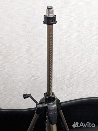 Штатив для фотоаппарата