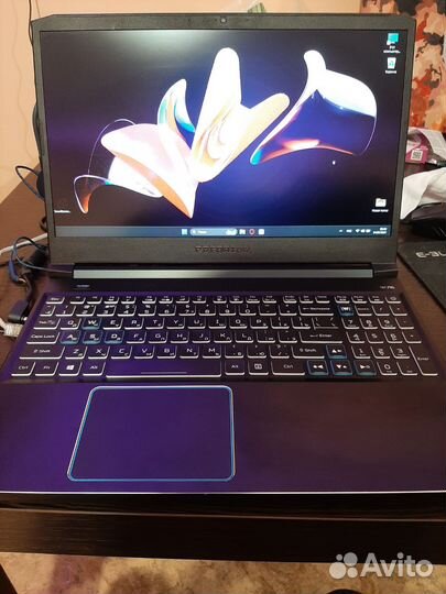 Мощный игровой ноутбук с подсветкой клавиатуры