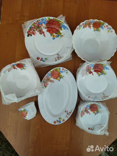 Набор посуды-стеклокерамика