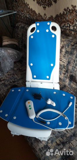 Подъемное устройство в ванну для людей с ограничен