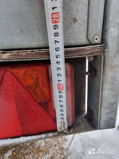 Фонарь задний правый