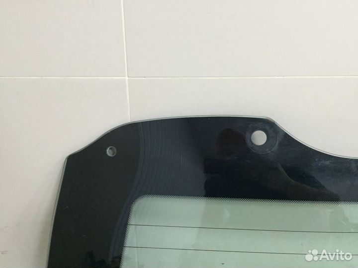 Стекло заднее Peugeot 206 1998-2012