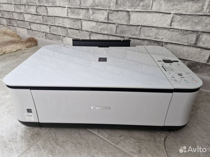 Принтер цветной canon