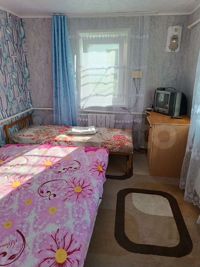 Дом 15 м² на участке 1 сот.