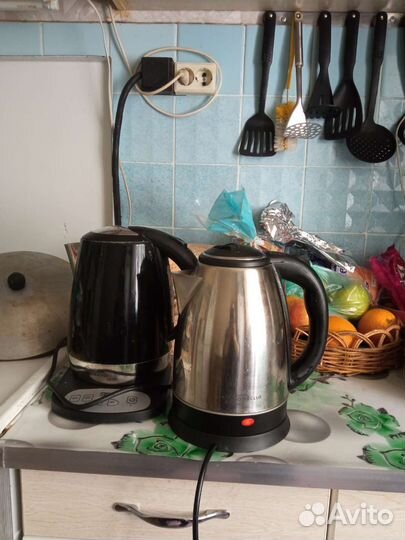 Чайник электрический Polaris