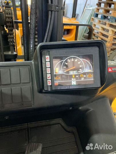 Вилочный погрузчик Hyundai 25D-9E, 2023