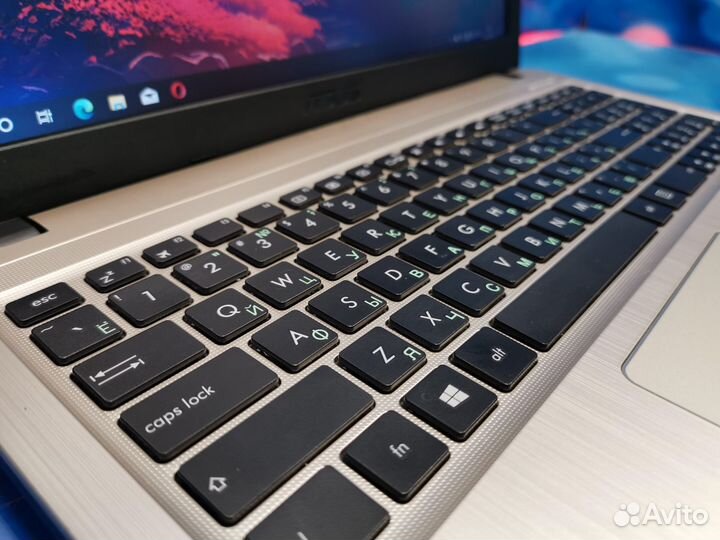 Отличный ноутбук Asus для дома и учёбы/работы
