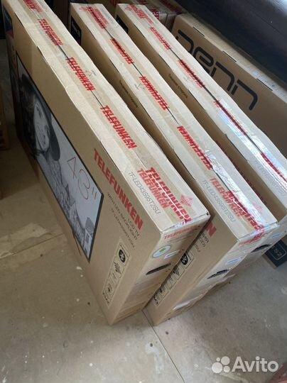 4К UlrtaHD SamartTV 43 дюйма (новые)