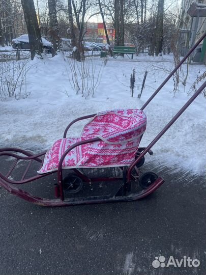 Детские санки на колесах