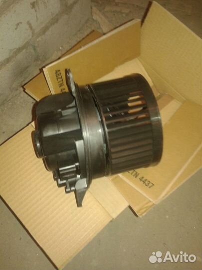 Мотор отопителя кондиционера форд