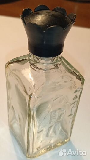 Флакон духов 