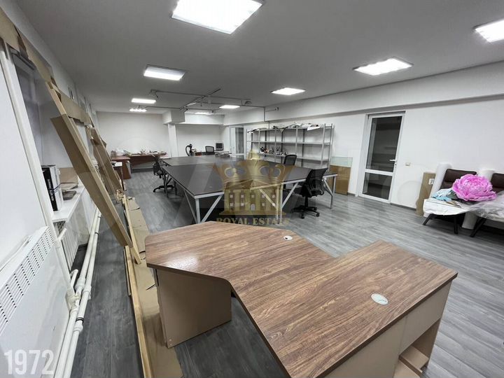 Продам помещение свободного назначения, 305 м²