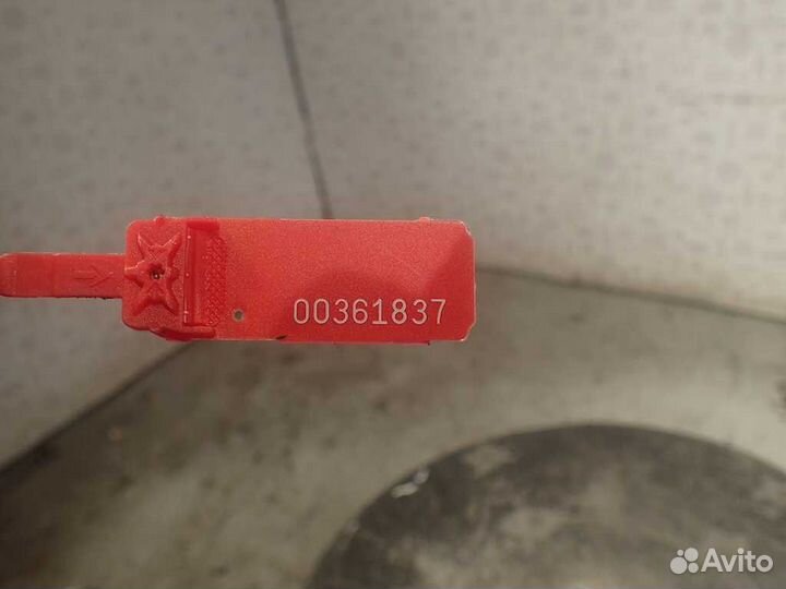 Фонарь салона (плафон) Toyota Tundra рест. 2004