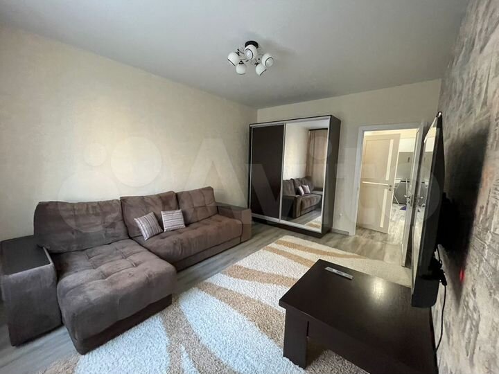 2-к. квартира, 60 м², 3/12 эт.