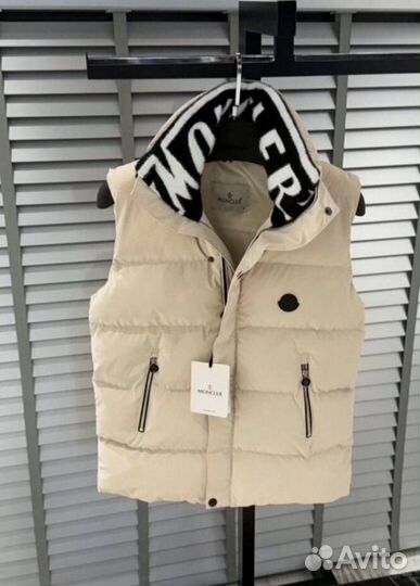 Жилетка Moncler