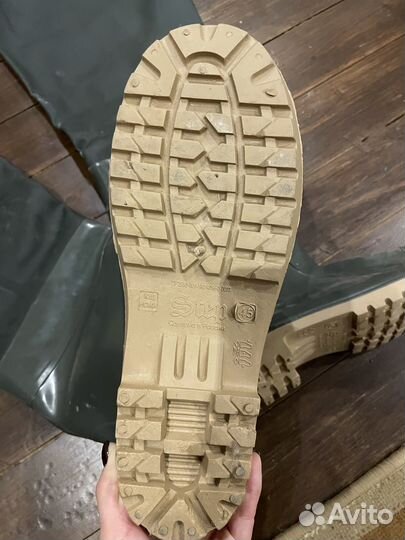 Болотные сапоги