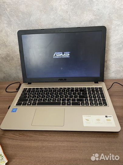 Ноутбук asus