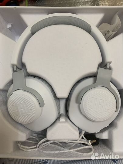 Проводная гарнитура JBL
