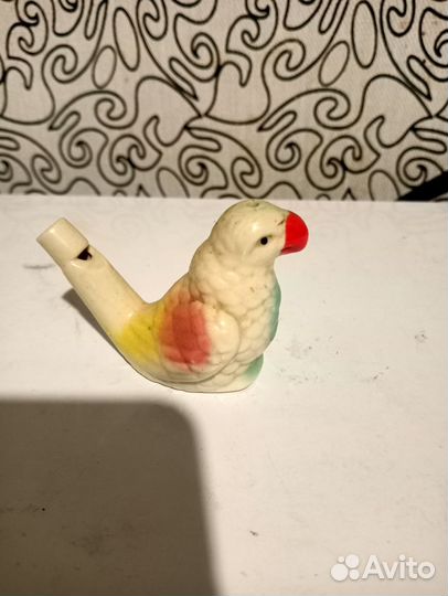 Попугай статуэтка свистулька