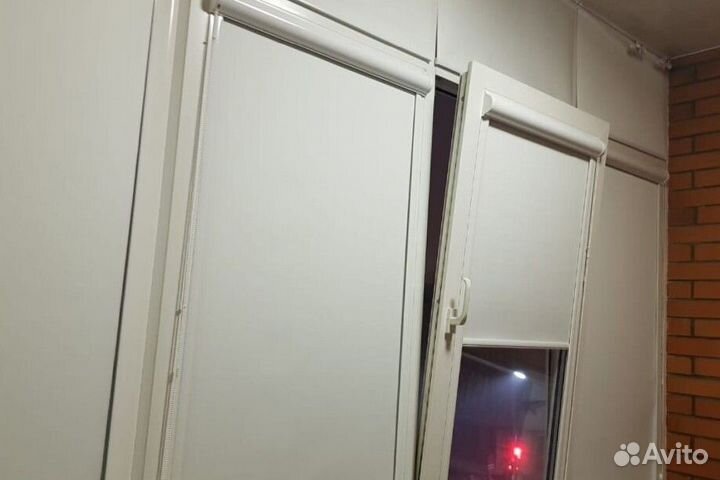 Рулонные кассетные шторы блекаут K5481-Z4624