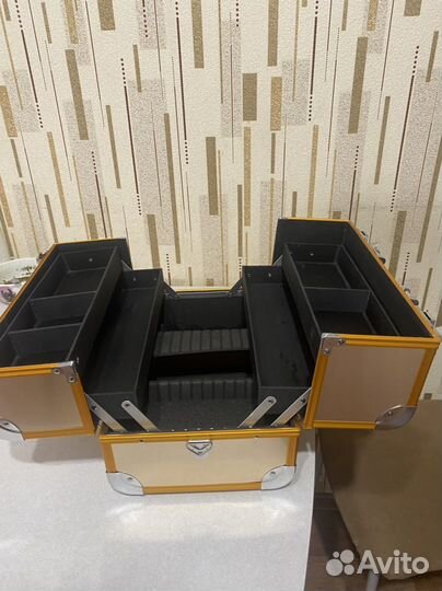 Бьюти кейс для визажиста