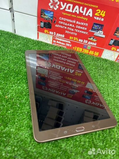 Планшет Samsung Galaxy Tab E 9.6 SM-T561N(2015)