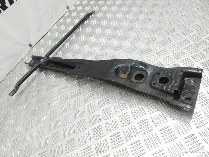 Балка передняя поперечная Mitsubishi Lancer Evolut