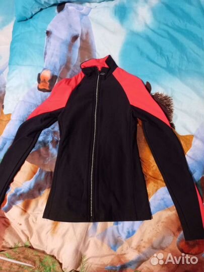 Костюм фигуриста