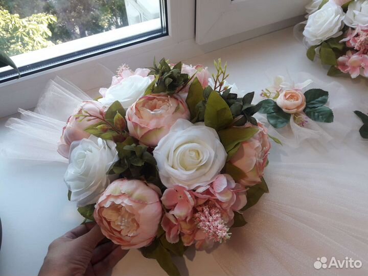 Свадебные украшения на машину