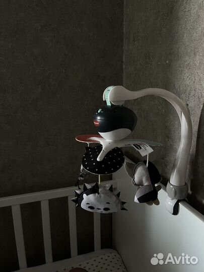 Мобиль на кроватку tiny love