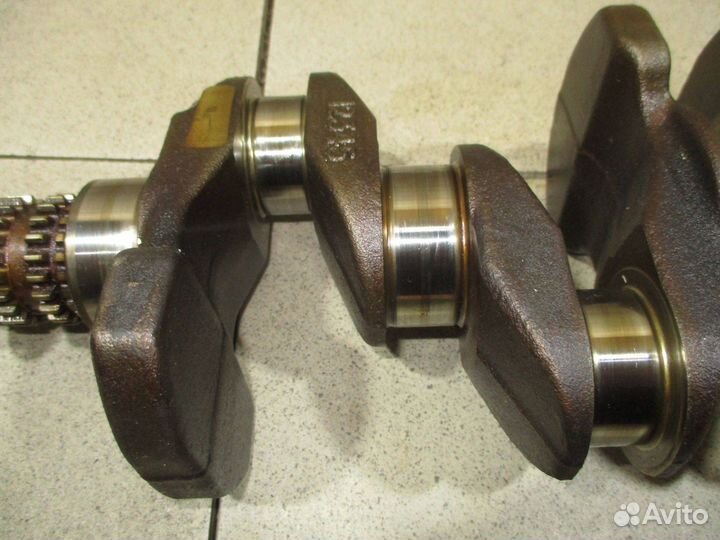 Коленвал Nissan Tiida (C11)