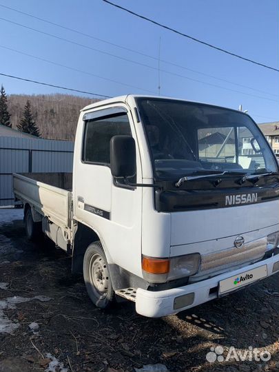 Nissan Atlas бортовой, 1998