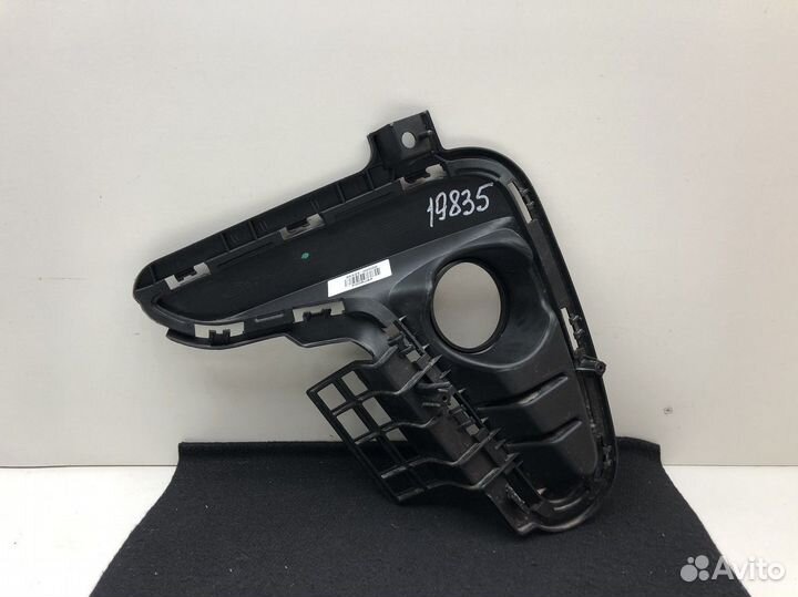 Решётка в бампер правая Kia Rio 2017+