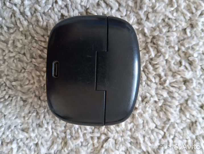 Беспроводные наушники jbl